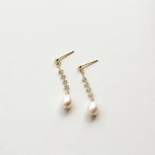 Load image into Gallery viewer, Diamante Pearl Drop Earrings