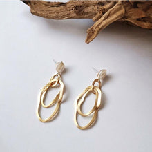 Load image into Gallery viewer, Vintage Gold Plated Irregular Oval Earrings