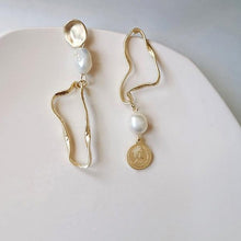 Load image into Gallery viewer, Irregular Large Gold Plated Pearl Long Earrings