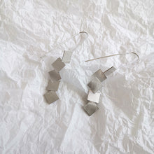 Load image into Gallery viewer, Korean Style Geometric Pierce Gold Plated Drop Earrings