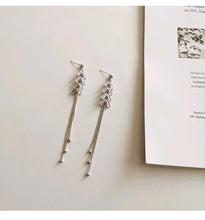 Load image into Gallery viewer, Diamante Tassel Long Earrings