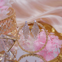 Load image into Gallery viewer, Popular Party Diamante Zircon Diamond Shape Tassel Chandelier