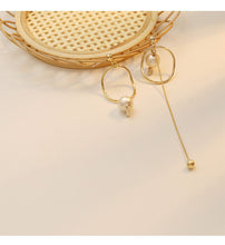Load image into Gallery viewer, Asymmetric Circluar with Pearl Drop Earrings INS Style