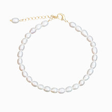 Load image into Gallery viewer, Classic Freshwater Cultured Bracelet with 18K Gold Plated Clasp