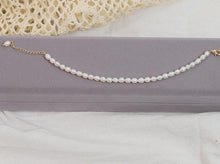 Load image into Gallery viewer, Classic Freshwater Cultured Bracelet with 18K Gold Plated Clasp