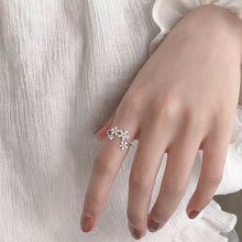 Load image into Gallery viewer, Silver Flowers Adjustable Ring
