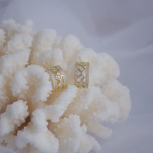 Load image into Gallery viewer, Fashion Gold Plated C Shape Zircon Ear Cuff Ear Studs