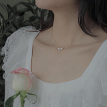 Load image into Gallery viewer, Elegant Three Mini Pearl Chain Necklace Choker