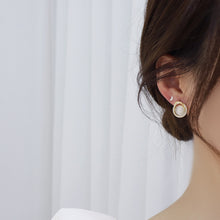 Load image into Gallery viewer, Elegant Gold Plated Cat's Eye Stone Ear Studs Earrings