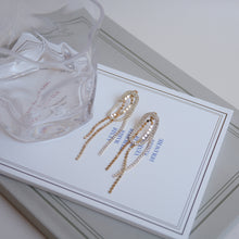 Load image into Gallery viewer, Luxury Fashion Design Gold Plated Oval Geometry Tassel Drop Earrings