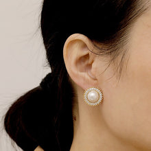 Load image into Gallery viewer, Gold Plated Luxury Diamante Circular with Pearl Ear Studs

