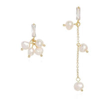 Load image into Gallery viewer, Creative Asymmetric Pearls Earrings