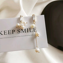 Load image into Gallery viewer, Creative Asymmetric Pearls Earrings