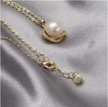 Load image into Gallery viewer, Freshwater Cultured Pendant Necklace and Earrings Set
