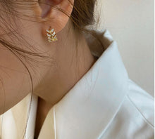 Load image into Gallery viewer, Gold Plated Diamante Leaf Earring Huggies
