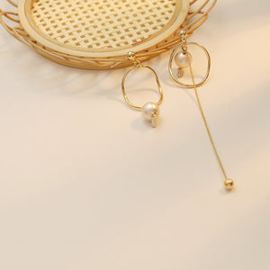 Asymmetric Circluar with Pearl Drop Earrings INS Style