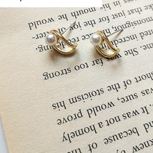 Load image into Gallery viewer, Gold Plated Round Pearl Stud Earrings
