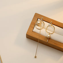 Load image into Gallery viewer, Asymmetric Circluar with Pearl Drop Earrings INS Style
