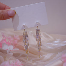 Load image into Gallery viewer, Gold Plated Tassel Chandelier Earrings With Pearl
