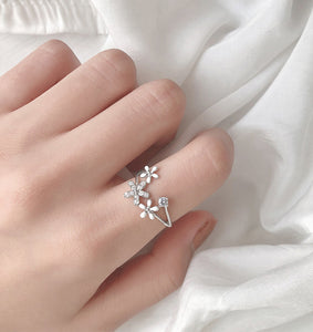 Silver Flowers Adjustable Ring