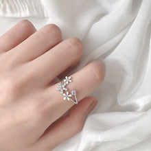 Load image into Gallery viewer, Silver Flowers Adjustable Ring
