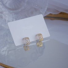 Load image into Gallery viewer, Fashion Gold Plated C Shape Zircon Ear Cuff Ear Studs

