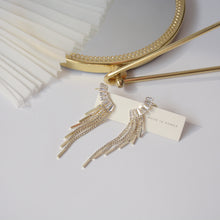 Load image into Gallery viewer, Luxury Gold Plated Korean Style Zircon Tassel Earrings
