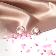 Load image into Gallery viewer, Luxury Pearl C Shape DeaminateStud Earrings

