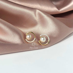 Luxury Pearl C Shape DeaminateStud Earrings