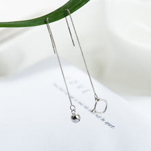 Load image into Gallery viewer, S925 Silver Cat Thread Through Asymmetric Earrings
