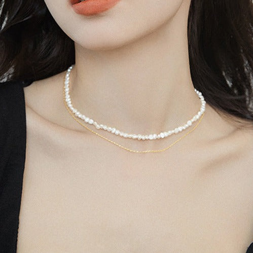 White small on sale pearl necklace